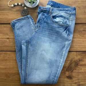 Time & Tru size 16 light wash jeans
